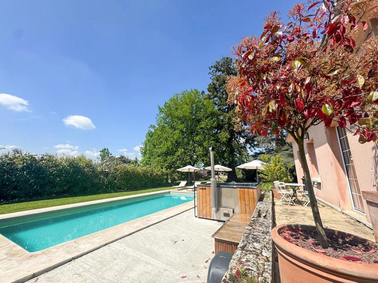 La Meslaysienne - Comfortable House, Swimming Pool 外观 照片